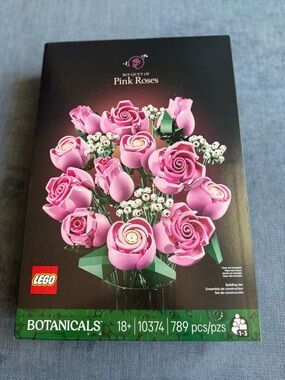 LEGO Botanicals Bouquet of Pink Roses Artificial  Building Set For Adults New
